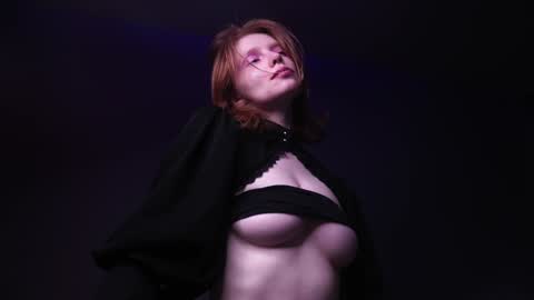        im expecting 350 thumbs up on my altar   online show from December 2024 04:17:02 AM