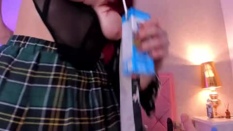 Snapshot of ginger_violetta chatting on February 2025 09:14:01 PM Ginger online show from February 2025 09:14:01 PM