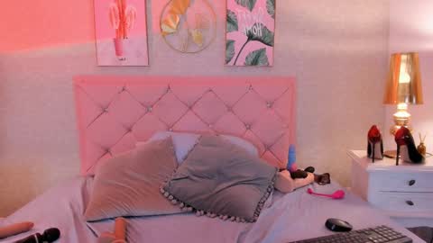 Snapshot of ginger_violetta chatting on March 2025 10:48:02 PM Ginger online show from March 2025 10:48:02 PM