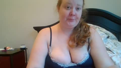 Snapshot of gingersnapssxx chatting on July 2026 10:45:01 PM gingersnapssxx online show from July 2026 10:45:01 PM