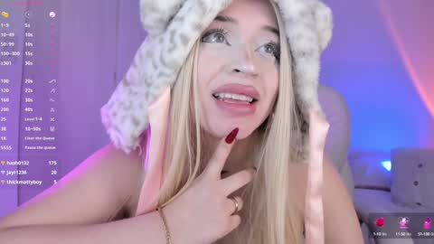 Snapshot of ginnywett chatting on January 2025 07:50:02 PM Kendall online show from January 2025 07:50:02 PM