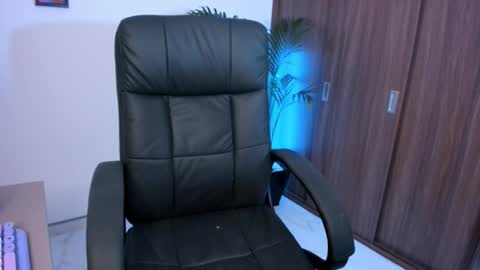 Snapshot of giorgii29 chatting on September 2025 03:10:02 AM Gigi o Giorgi online show from September 2025 03:10:02 AM