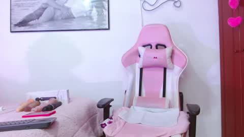 giorgina_montiere online show from December 2025 10:29:01 PM