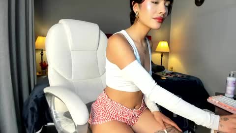 Giovanna  online show from May 2026 02:50:02 AM