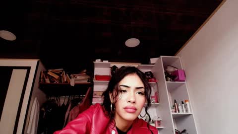 giovanna_oliveria online show from February 2026 04:52:02 PM