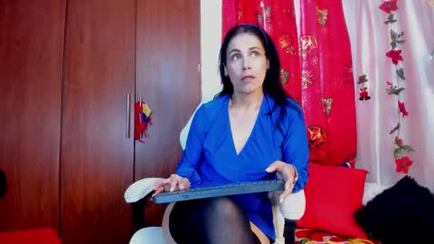 Snapshot of girasol_walton chatting on January 2026 02:08:01 PM Girasol Walton online show from January 2026 02:08:01 PM