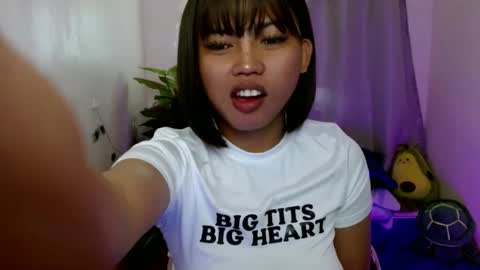 YOUR GIRL AXIE online show from January 2025 10:19:01 PM