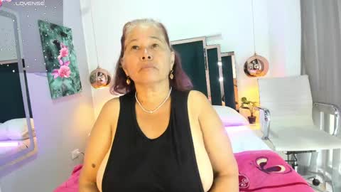 Girl Amada online show from May 2026 02:05:01 PM