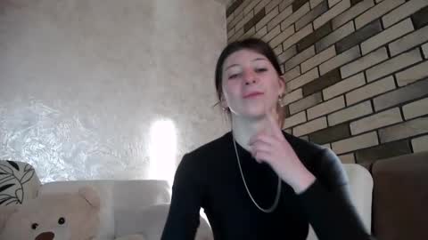 girl_cute007 online show from April 2026 04:08:01 PM
