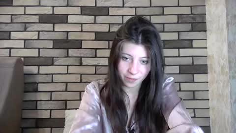 girl_cute007 online show from April 2026 06:14:02 PM
