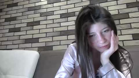 girl_cute007 online show from May 2026 07:08:01 PM