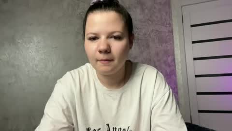 girl_cute07 online show from July 2026 06:47:01 PM