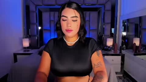 GIRL GRAY online show from July 2026 04:22:01 PM