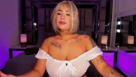 GIRL GRAY online show from July 2026 07:12:02 PM