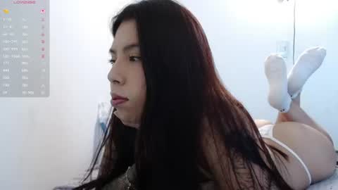 Snapshot of girl_honey_ chatting on June 2026 08:36:01 PM Aleja online show from June 2026 08:36:01 PM