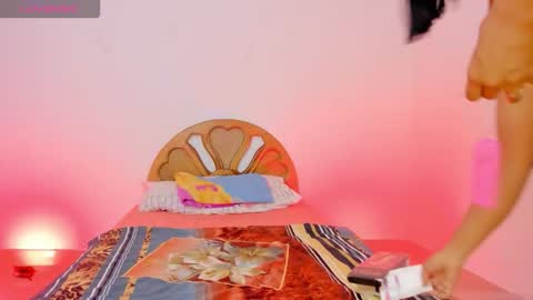 Scarlett online show from November 2025 11:37:01 PM