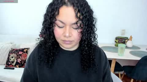 girl_inline online show from April 2026 09:13:01 PM