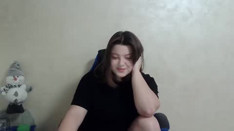 Snapshot of girl_leya chatting on December 2024 11:09:01 PM girl_leya online show from December 2024 11:09:01 PM