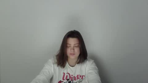 Snapshot of girl_leya chatting on October 2025 07:22:01 PM girl_leya online show from October 2025 07:22:01 PM