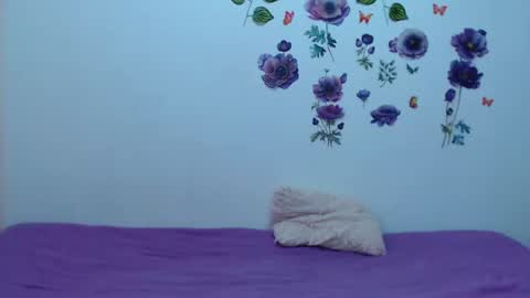 Isabella online show from June 2026 11:14:01 PM