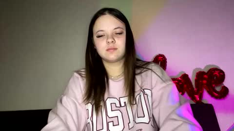 Snapshot of girl_shy07 chatting on February 2026 07:41:01 PM girl_shy07 online show from February 2026 07:41:01 PM