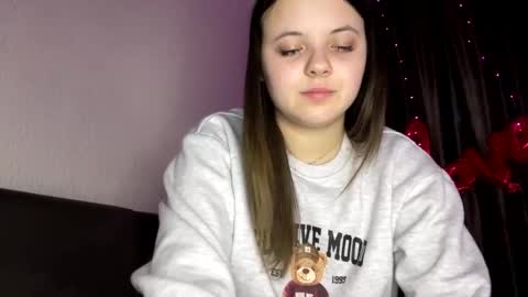 Snapshot of girl_shy07 chatting on February 2026 03:09:02 PM girl_shy07 online show from February 2026 03:09:02 PM