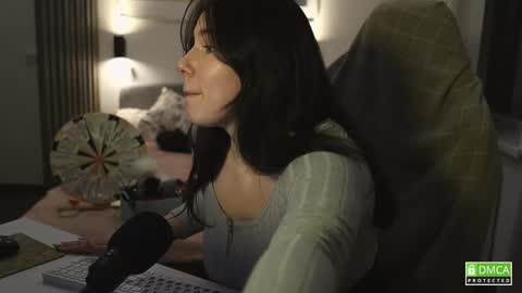 Kristin  online show from February 2025 06:45:01 PM