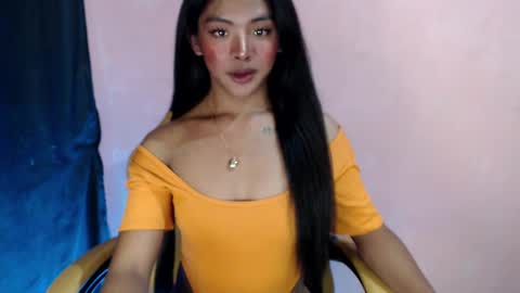 Snapshot of girlcock_dominantfucker chatting on January 2025 11:34:01 AM queen ronna online show from January 2025 11:34:01 AM