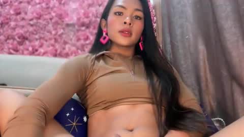 Snapshot of girlcock_dominantfucker chatting on September 2025 03:46:02 PM queen ronna online show from September 2025 03:46:02 PM