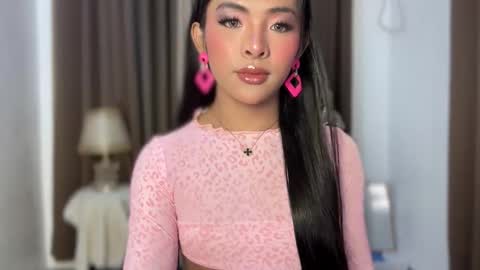 Snapshot of girlcock_dominantfucker chatting on March 2026 11:33:01 PM queen ronna online show from March 2026 11:33:01 PM