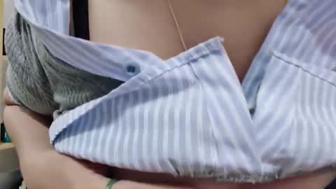 Snapshot of girlhanoi chatting on September 2025 02:34:02 AM girlhanoi online show from September 2025 02:34:02 AM