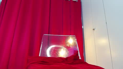 Hanna online show from December 2024 12:38:02 PM