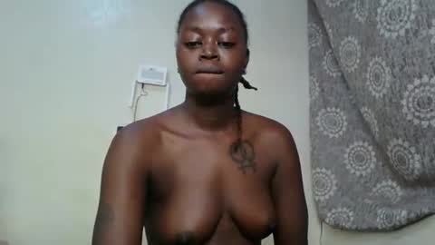 Snapshot of girlnextdoor60 chatting on May 2026 05:07:02 PM Sexy online show from May 2026 05:07:02 PM