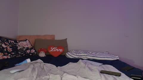 Snapshot of girlofurdreamsxxxxox chatting on February 2026 03:27:02 PM Camille online show from February 2026 03:27:02 PM