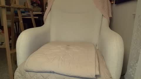 Marina online show from April 2026 02:00:01 AM