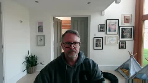 girlsandbikes online show from November 2025 01:54:01 PM