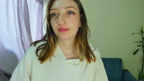 Maze    Thumbs up online show from January 2025 12:08:01 PM