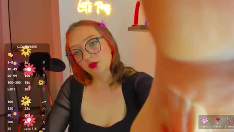 Maze    Thumbs up online show from October 2025 09:54:02 PM