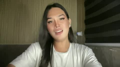 RHAINEEE online show from July 2026 06:16:02 PM