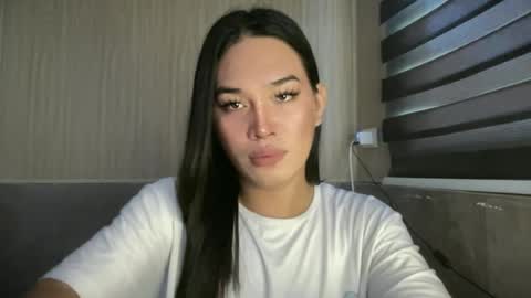 RHAINEEE online show from July 2026 06:09:02 AM