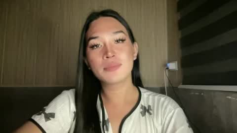 RHAINEEE online show from July 2026 05:45:02 PM
