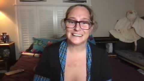 Snapshot of girlzhavefuntoo chatting on September 2025 02:44:01 AM Girls Have Fun Too online show from September 2025 02:44:01 AM