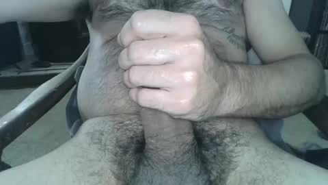 Snapshot of girthyhunguy chatting on January 2025 04:06:01 PM girthyhunguy online show from January 2025 04:06:01 PM