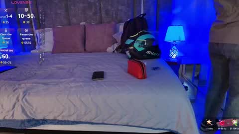     online show from December 2025 10:35:02 AM