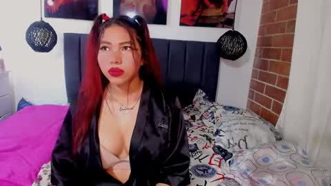  Kylie  online show from March 2025 02:49:02 AM