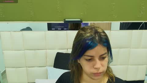 Gisell online show from September 2025 12:07:01 PM