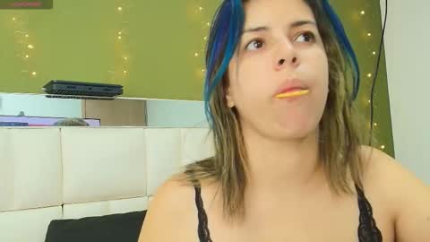 Gisell online show from September 2025 12:17:02 PM