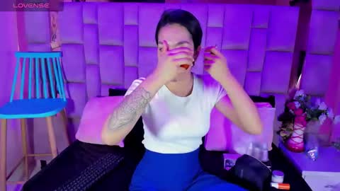 Snapshot of gisell_squirt chatting on December 2025 12:09:01 PM gisell_squirt online show from December 2025 12:09:01 PM