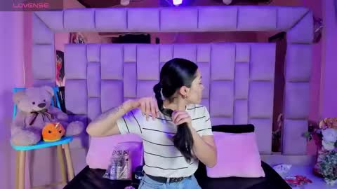 Snapshot of gisell_squirt chatting on January 2026 12:31:02 PM gisell_squirt online show from January 2026 12:31:02 PM