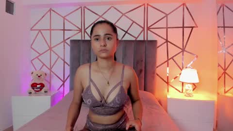 GISELLE ROLDAN online show from March 2025 12:54:02 PM